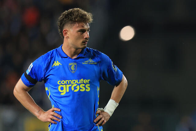 Sebastiano Esposito in campo con l'Empoli