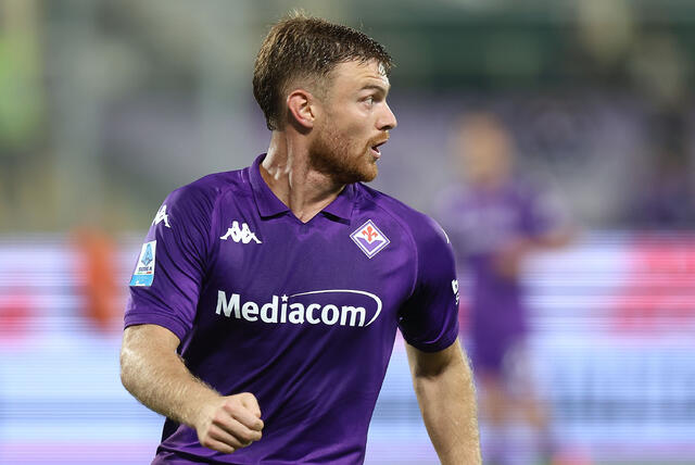 Lucas Beltran in campo con la Fiorentina 
