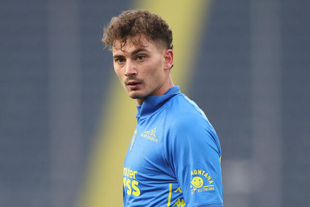 Sebastiano Esposito con la maglia dell'Empoli 