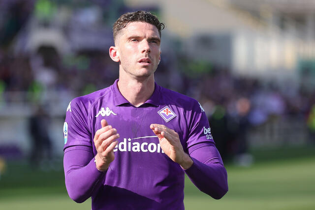 Robin Gosens in campo con la Fiorentina 