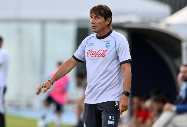 Il tecnico Antonio Conte alla guida del Napoli