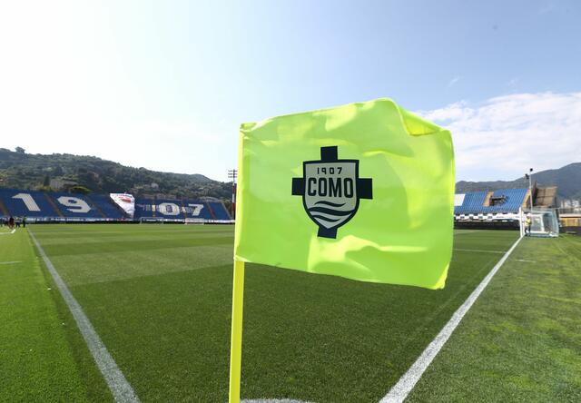Bandierina del Como allo stadio Sinigaglia 